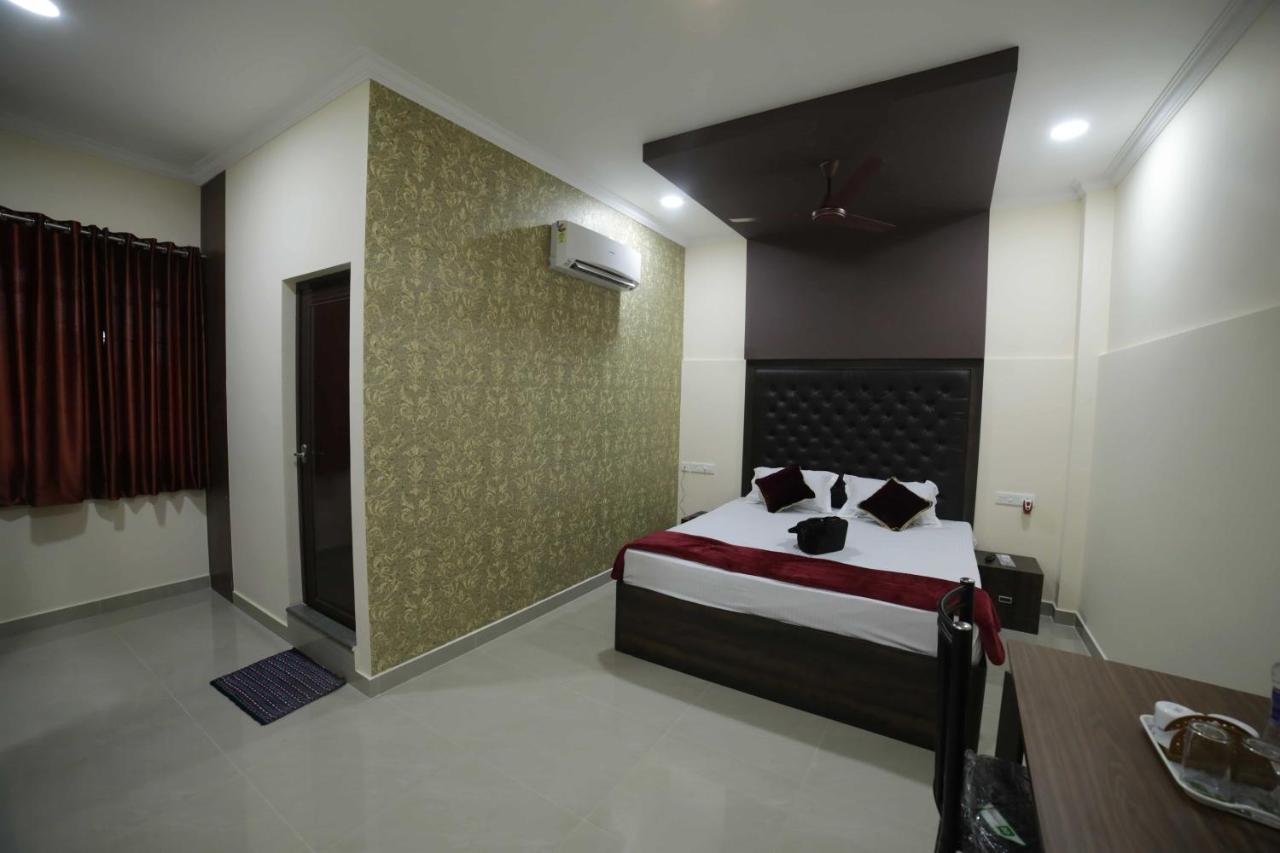 Shivalaya Residency Aparthotel Thrissur Buitenkant foto