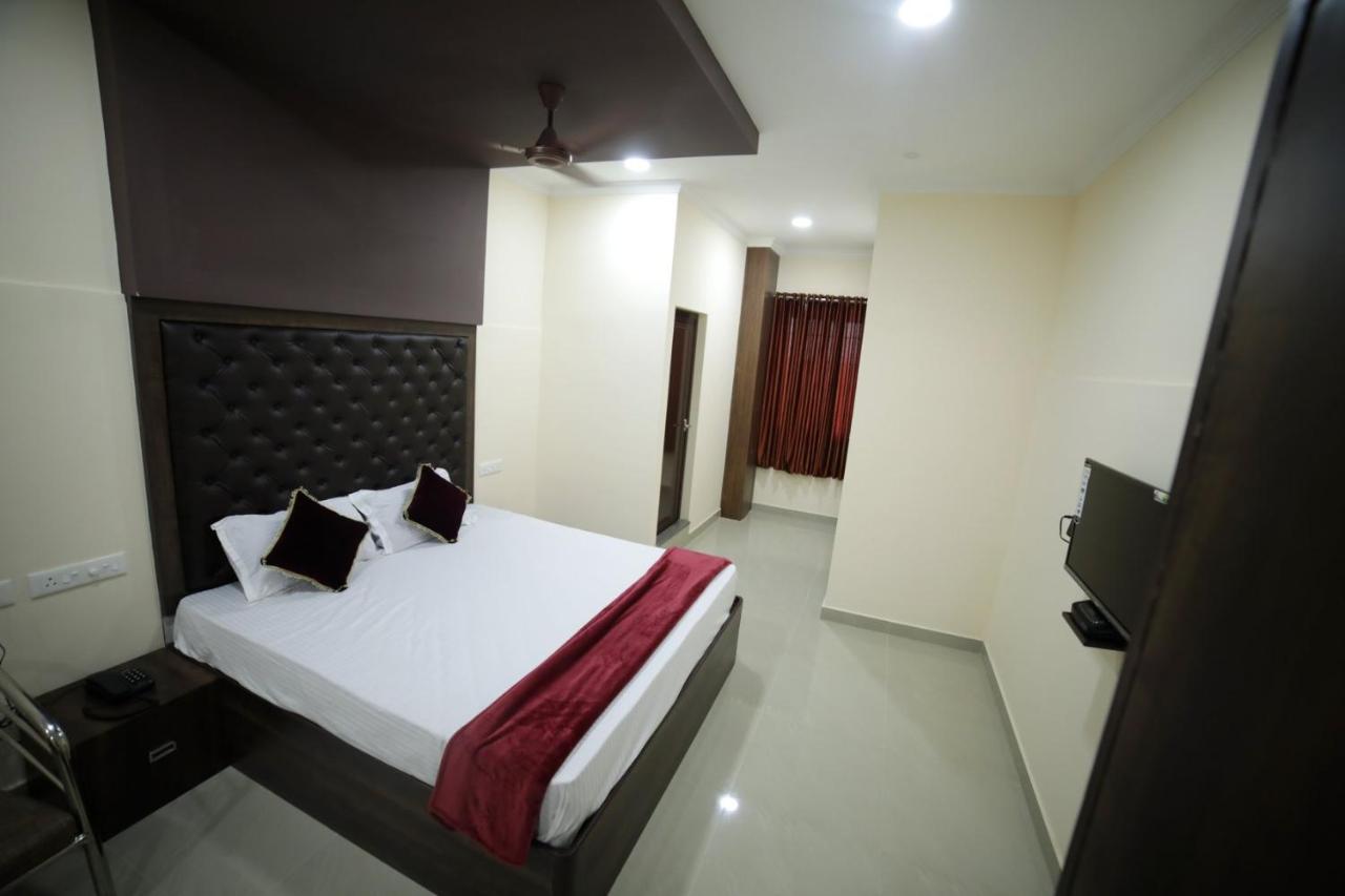Shivalaya Residency Aparthotel Thrissur Buitenkant foto