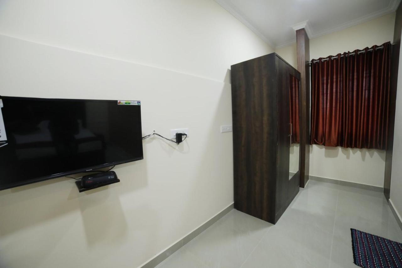 Shivalaya Residency Aparthotel Thrissur Buitenkant foto